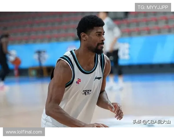 北京接触外援布罗金顿，贝利表现一般或再调整