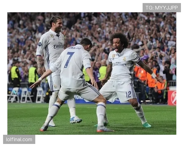 背景挖掘：从濒临降级到欧战区，伊达利诺如何改造佛罗伦萨